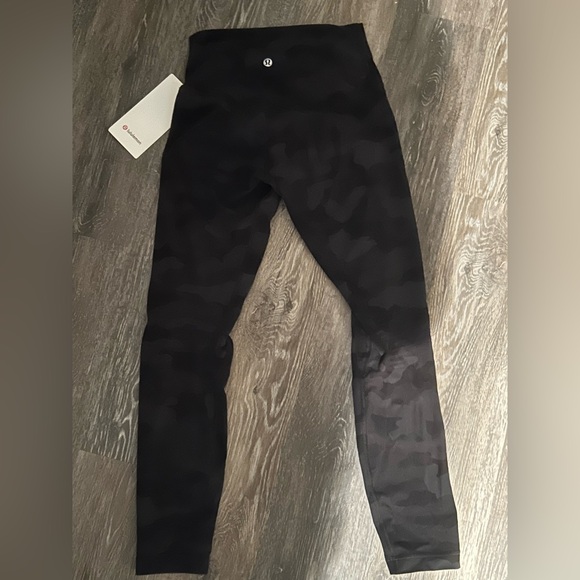 NWT - Lululemon Align Leggings - Size 4 - Picture 4 of 5